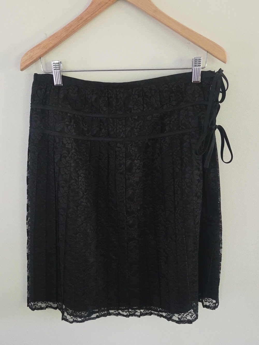 NWOT Apostrophe Black Lace Pleated A-Line Skirt with Side-Tie Detail
